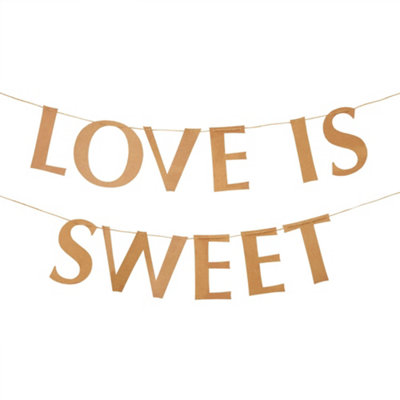 Neviti Love Is Sweet Bunting Brown (One Size) from B&Q