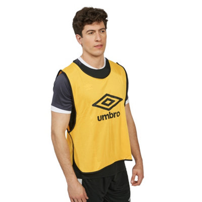  - Umbro Unisex Adult Training Bib Yellow/black (L-Xl)