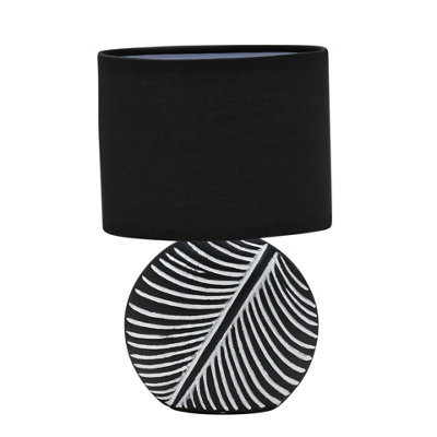 B&Q -  Natural Circle Leaf Lamp