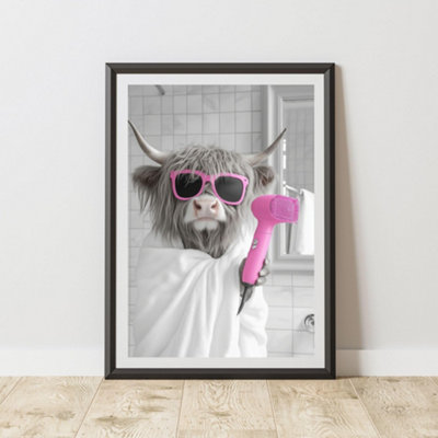 60 Second Makeover Unisex Multicolor Funny Highland Cow Pink Hairdryer Print | Size: A3 - Image 2
