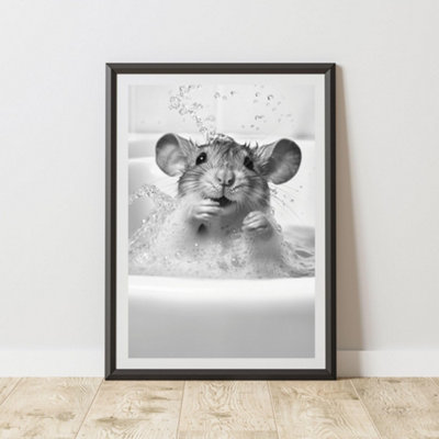 60 Second Makeover Limited Mouse In The Bath Animal Print A3 Size from B&Q