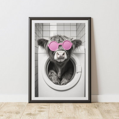 B&Q -  Highland Cow In Tumble Drier Print Wall Art A4 Size - Image 3