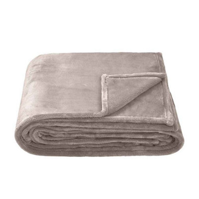 Brand Lab Fleece Plain Blanket Silver Grey (200Cm X 150Cm) from B&Q