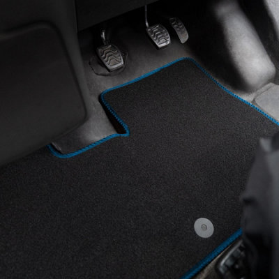 Car Mat Co Vauxhall Vivaro (2001-2014) (Crew Cab)  Van Mats Tailored Fit Easy-Clean Car Accessories Durable from B&Q