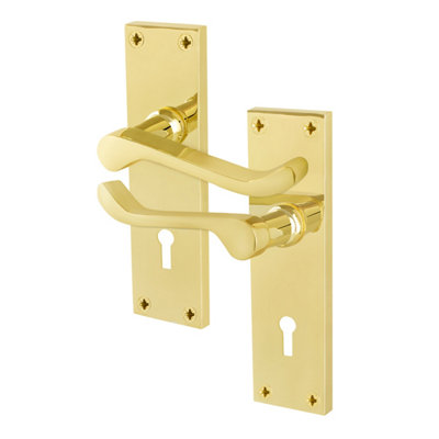 Afit Brass Scroll Door Handles Lock1 Pair Of Internal Victorian Scroll Backplate Handles Polished Brass from B&Q