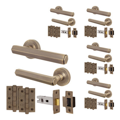 Afit Antique Brass Door Handle Latch SetInternal Door Handle With 64mm Latch And 76mm HingesMonet 5 Pack from B&Q