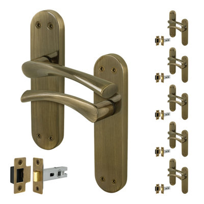 Afit Brass Door Handles With Latch6 Pairs Of Internal Twist Antique Brass Backplate HandlesNovi Range from B&Q