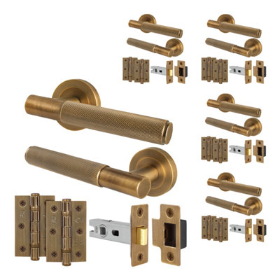 B&Q -  Antique Brass Door Handles Round Rose Latch Kit5 Pairs Knurled Internal Lever HandlesLatches 64mm And HingesNurl