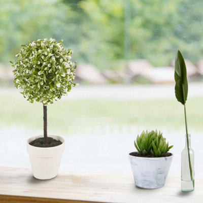 Urbn-Living Urbnliving 41Cm Height 2Pcs Decorative Artificial Outdoor Ball Green Plant Tree Pot Colour Large from B&Q