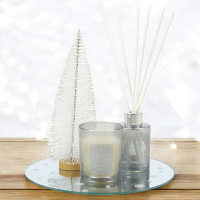 B&Q -  Urbnliving 60Ml Christmas Festive Scented Aroma Reed Diffuser Candle Fragrance Tree Gift Box Set Of 3