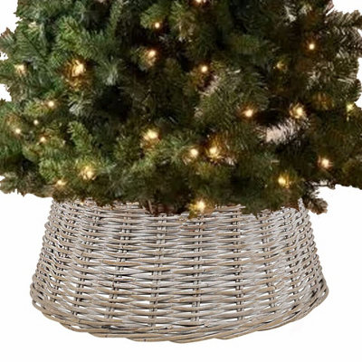 Urbn-Living Urbnliving 50Cm Round Medium Christmas Tree Skirt Xmas Rattan Wicker Whitewash Base Cover Stand from B&Q