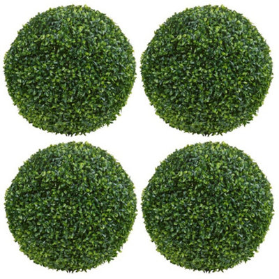 Urbn-Living Set Of 436Cm Artificial Buxus Decorative Hanging Ball Tree from B&Q