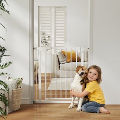 B&Q -  Pet Safety Gate76-81Cm Wide Baby Stair Gate With Auto-Close