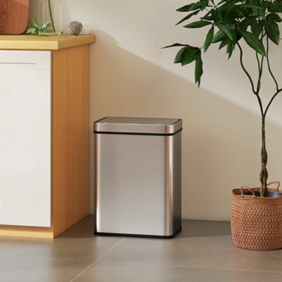 Homcom Silver 50 L Kitchen Bin With Fingerprint-Proof Stainless Steel, Tone B&Q