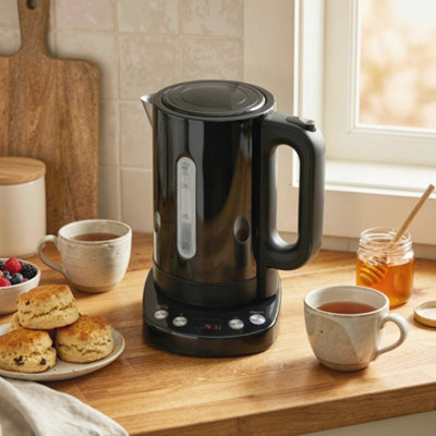 Homcom Electric Kettle, Fast Boil, 3Kw Water Kettle With Strix Thermost 1.7L B&Q