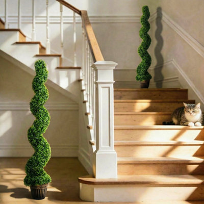 B&Q -  Set Of 2 Potted Artificial PlantsTopiary Spiral Boxwood Trees