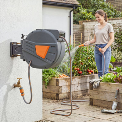 Outsunny Retractable Hose Reel Wall Mounted15+1.6M Hose Pipe ReelOrange from B&Q