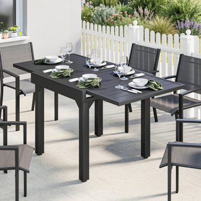 Outsunny Expandable Patio Table For 4-6 People With Slatted TopBlack from B&Q