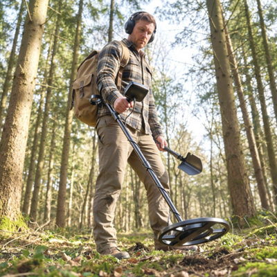 Outsunny 5 Modes Metal Detector For Adults With Ip68 Waterproof Search Coil from B&Q