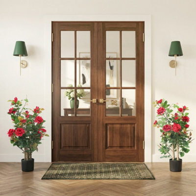 B&Q -  Artificial Rose Tree Set Of 2 With 344 Silk Leaves & 17 FlowersRed