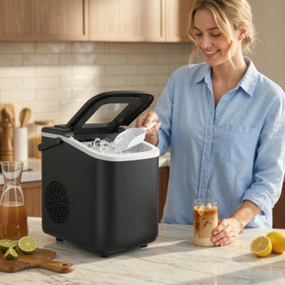 Homcom Countertop Ice Maker Machine Self-Cleaning 2 Sizes Black from B&Q