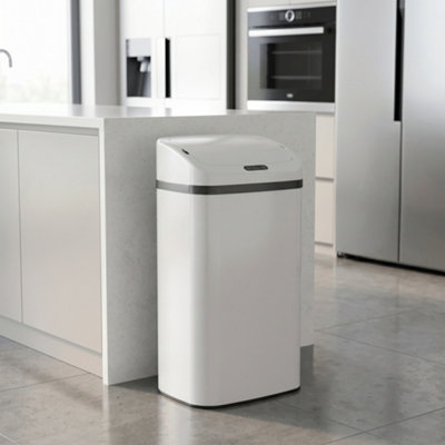 HOMCOM - Sensor Bin - 48L - White - Image 9