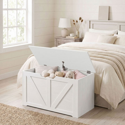 B&Q -  Storage Trunk For Living RoomWith Safety Hinge80CmWhite