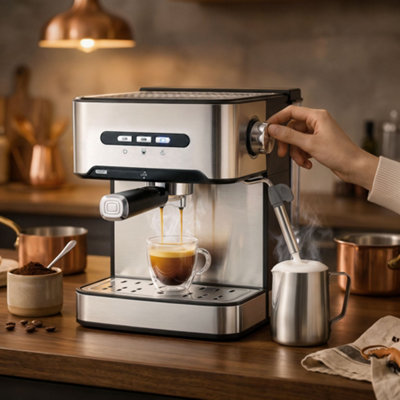 B&Q -  Espresso Machine20-BarSemi AutomaticBlack