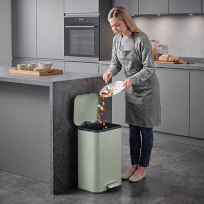 Homcom Unisex Light Green Kitchen Bin, Pedal Bin With Removable Bucket, 20L - Image 8