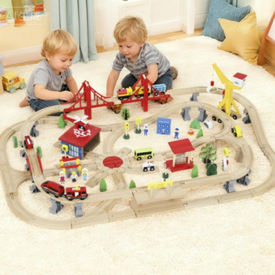 B&Q -  133 Piece Wooden Train SetToy Train Set With Crane For 3+ Years