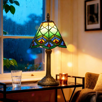 Homcom Handcrafted Stained Glass Bedside Lamp, Tiffany Style Table Lamp Small