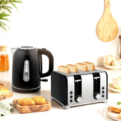 B&Q -  4 Slice Wide Slot Toaster And 1.7L Rapid Boil Kettle SetBlack