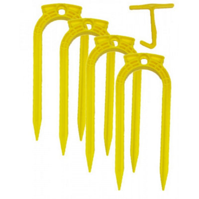 Carta Sport Plastic U-Shaped Football Ground Anchor (Pack Of 4) Yellow (9In X 4In) from B&Q