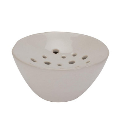 Hill Interiors Ceramic Flower Frog - White - Image 4