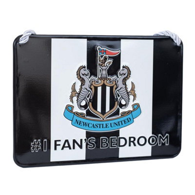  - Newcastle United Fc No. 1 Fan Stripe Hanging Sign Black/white (One Size)