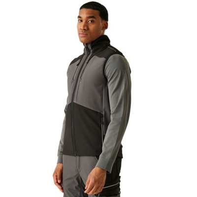  - Regatta Professional Mens 3 Layer Softshell Body Warmer