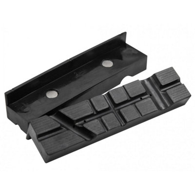 Faithfull Magnetic Plastic Vice Jaws Multi Colour (125mm (5In)) from B&Q