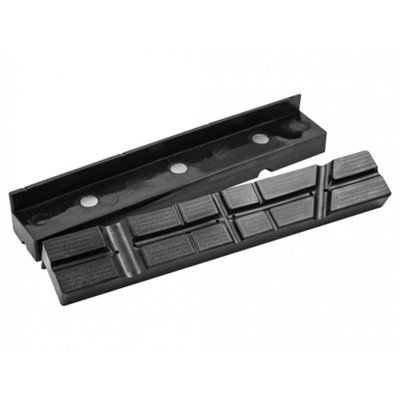 Faithfull Magnetic Plastic Vice Jaws Multi Colour (200mm (8In)) from B&Q