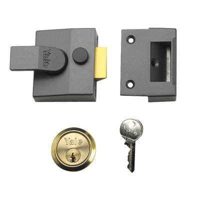Yale Locks 85 Series Deadlocking Nightlatch 5063750550008 - Image 5