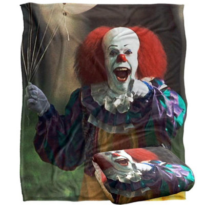 It Laughing Pennywise Blanket Multicoloured (One Size) from B&Q