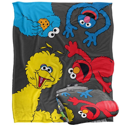 Sesame Street Group Pose Blanket Multicoloured (One Size) from B&Q