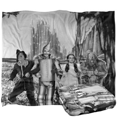 The Wizard Of Oz Black And White Blanket Multicoloured (One Size) from B&Q