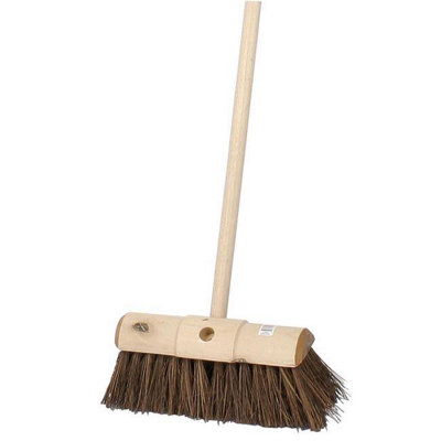 Embled 13 Bine Yard Scavenger Broom One Colour (One Size) from B&Q