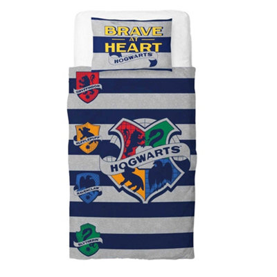 Harry Potter Brave At Heart Reversible Duvet Set Blue/grey/red/yellow/green (Single) from B&Q