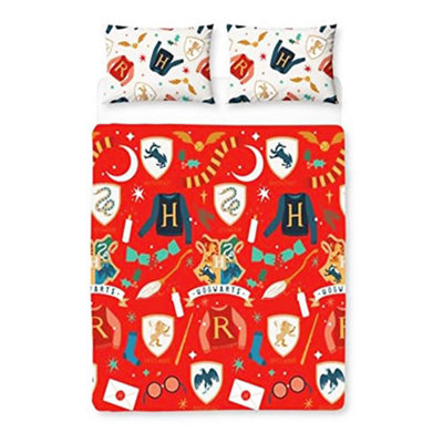 Harry Potter Reversible Christmas Duvet Set Red/white/blue (Double) from B&Q