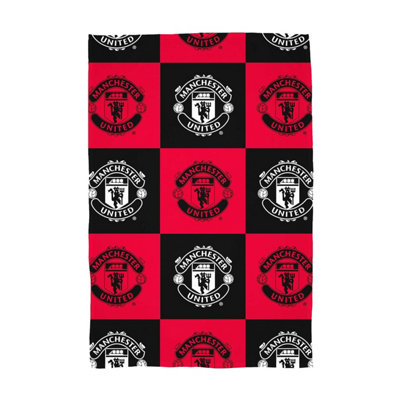 Manchester United Fc Fleece Checkered Blanket Red/black (150Cm X 100Cm) from B&Q