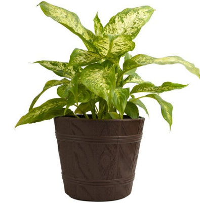 B2C Barrel Planter Flower Pot Wood Effect Plastic Round Indoor Outdoor Garden Tub 18L (D34Cm H28.5Cm) Brown from B&Q