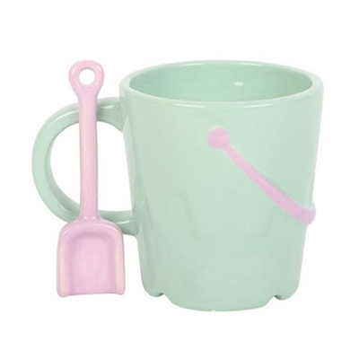 Something Different Unisex Green Bucket & Spade Mug & Spoon Set In - Image 3