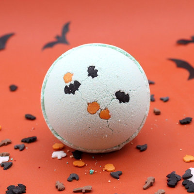  - Coconut & Lime Halloween Bath Bomb Light