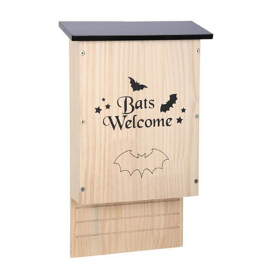Wooden Bat House For Safe RoostingEco-Friendly Bat Shelter from B&Q